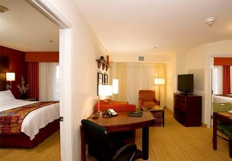 Residence Inn Дълут Екстериор снимка