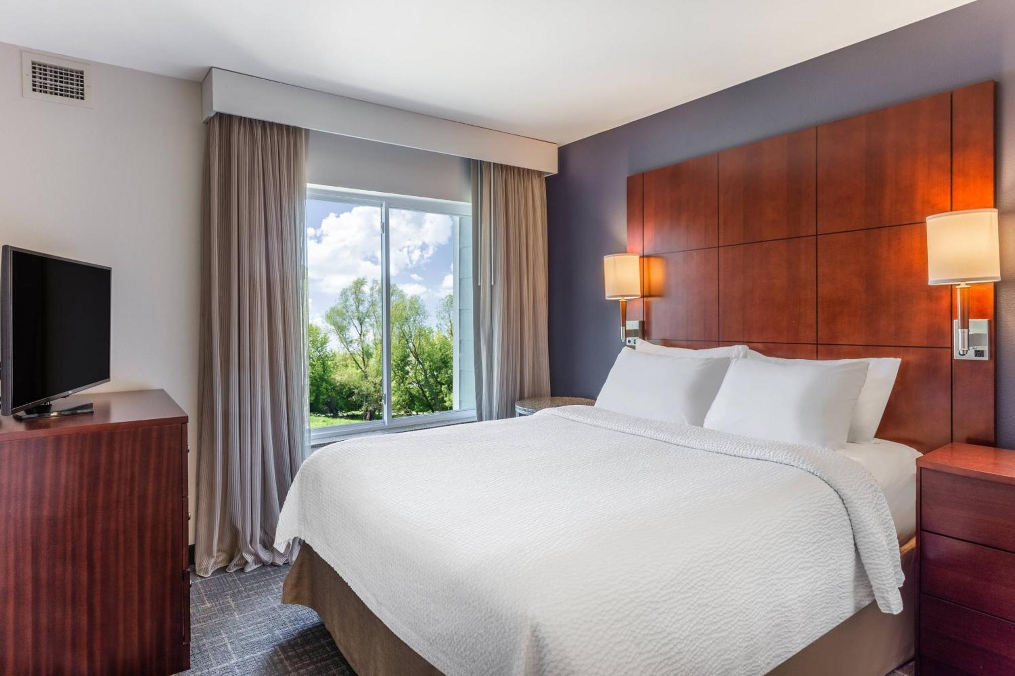 Residence Inn Дълут Екстериор снимка