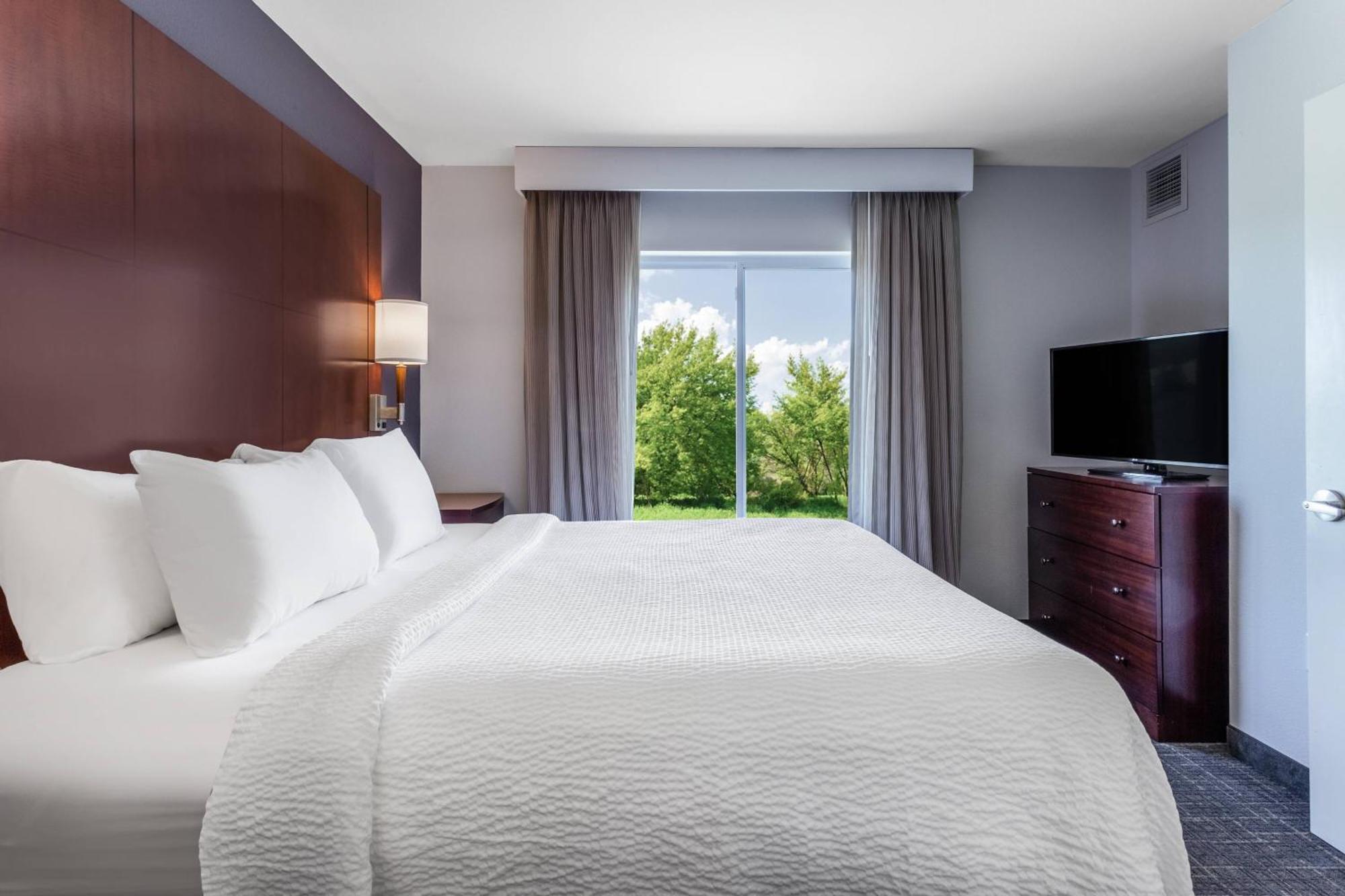 Residence Inn Дълут Екстериор снимка